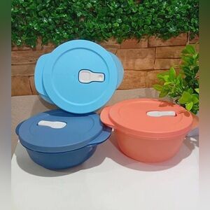Tupperware CrystalWave Round Set